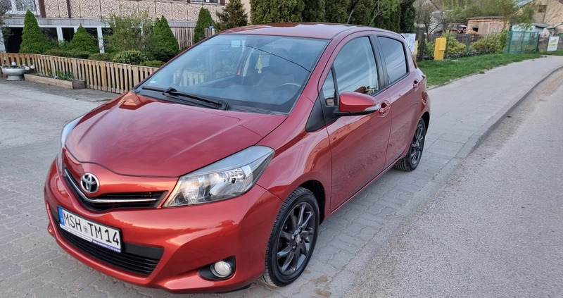 Toyota Yaris cena 30900 przebieg: 148000, rok produkcji 2011 z Sławno małe 466